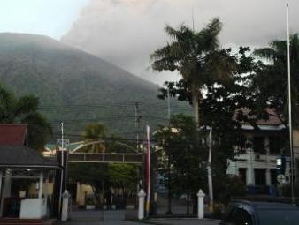 Radius 2,5 Km dari Puncak Gamalama Terlarang