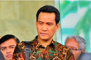 Refly Pesimis Penyelesaian Kisruh Golkar Lewat Pengadilan