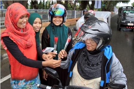 Isak Tangis Warnai Peringatan Hari Ibu di Purwokerto