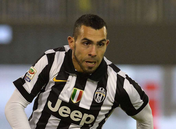 Tevez Bawa Juventus Unggul atas Napoli Sementara