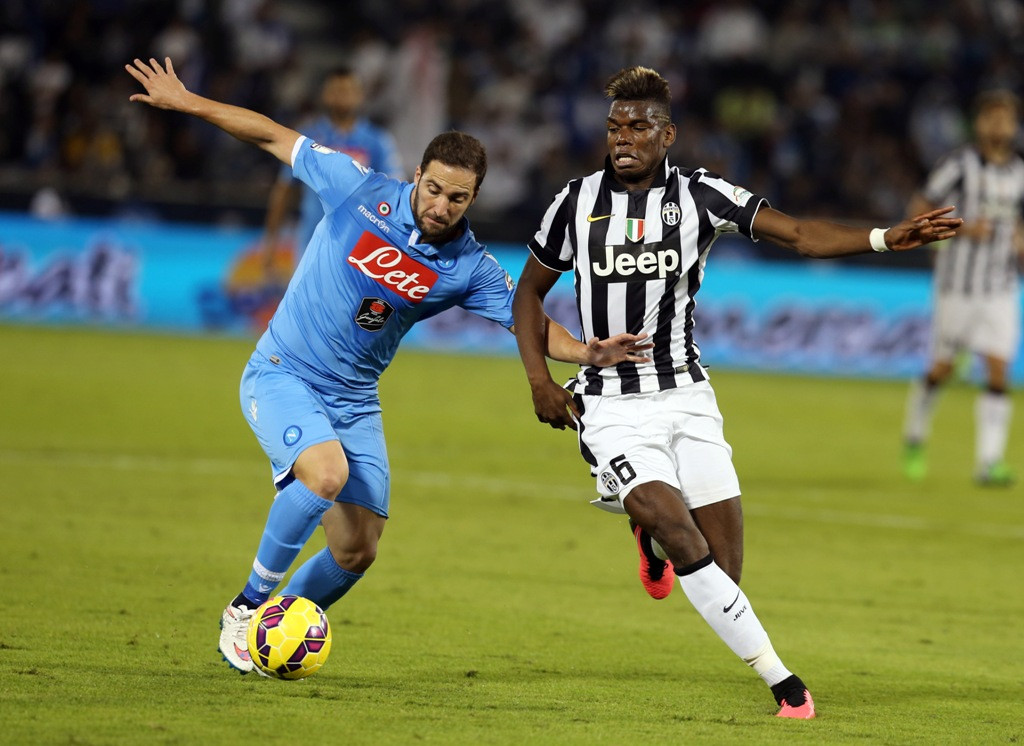 Gonzalo Higuain (Kiri) (Foto: (AP/Osama Faisal)