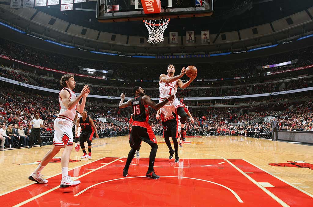 Bulls Tundukkan Raptors 129-120
