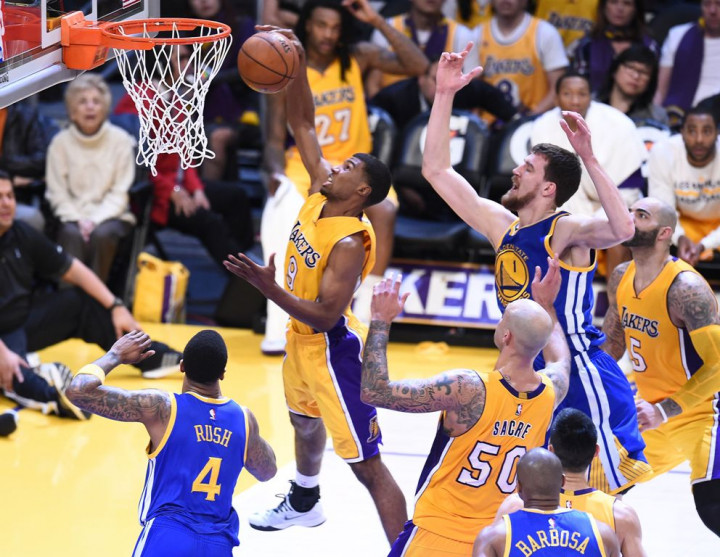 Lakers Taklukkan Warriors Tanpa Kobe Bryant 