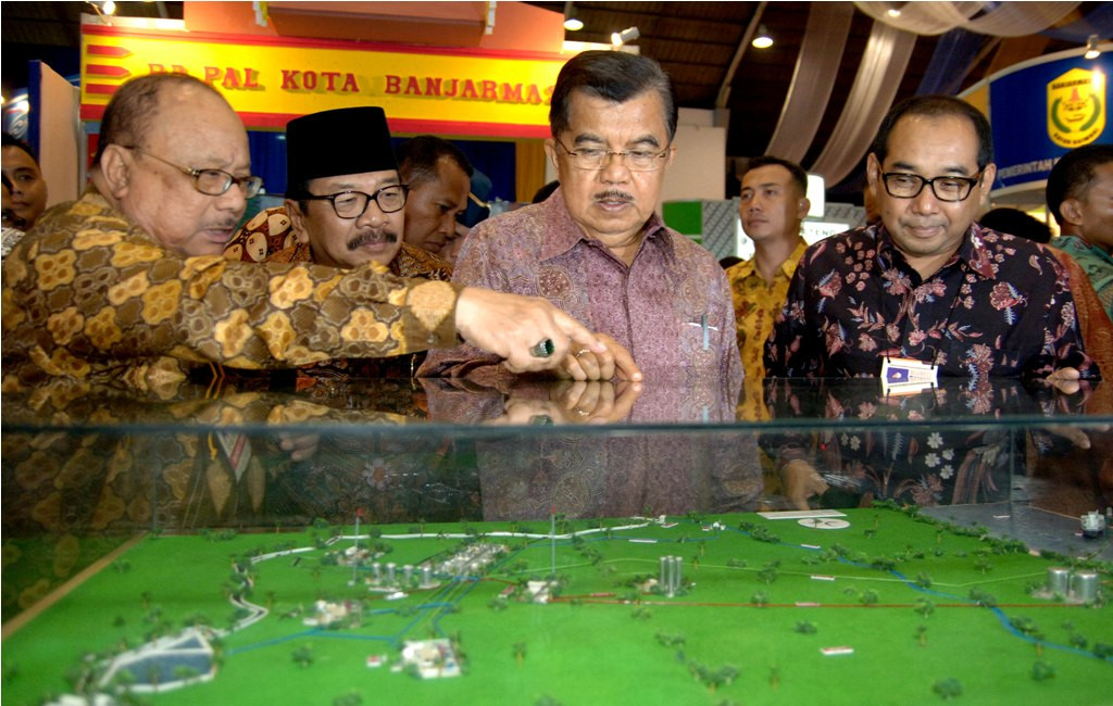 Jusuf Kalla -- ANTARA/Risyal Hidayat