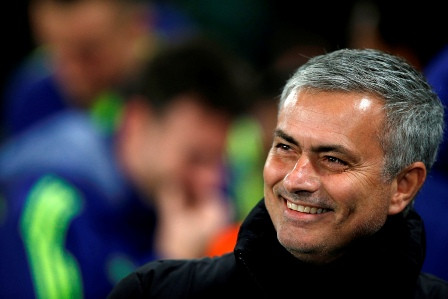 Mourinho Tolak Latih Timnas Inggris karena Istri