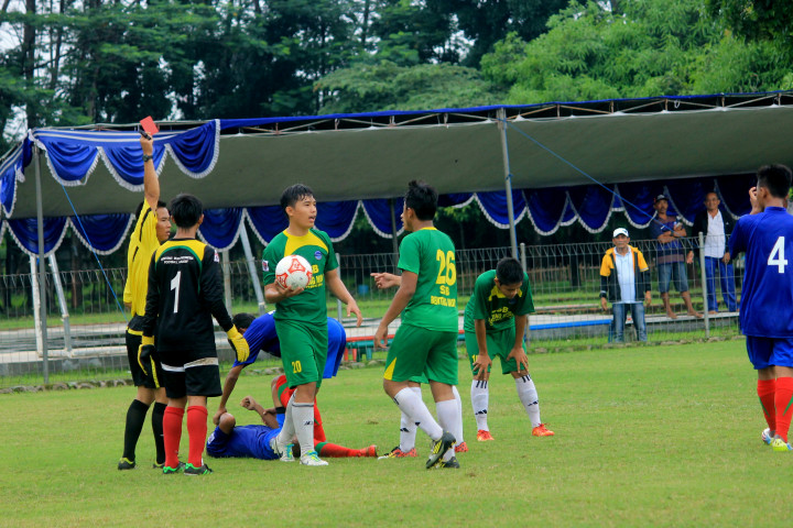 Duel Seru di HOS Tjokroaminoto Cup U-16    