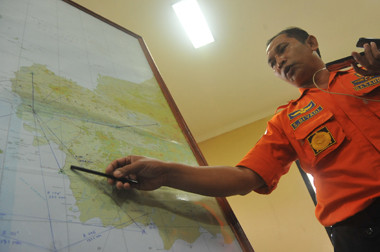 Basarnas Cari Pesawat AirAsia dari Timur Belitung hingga Sampit Barat