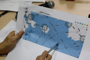 Bahas Bantuan Asing, Menlu Retno Datangi Basarnas