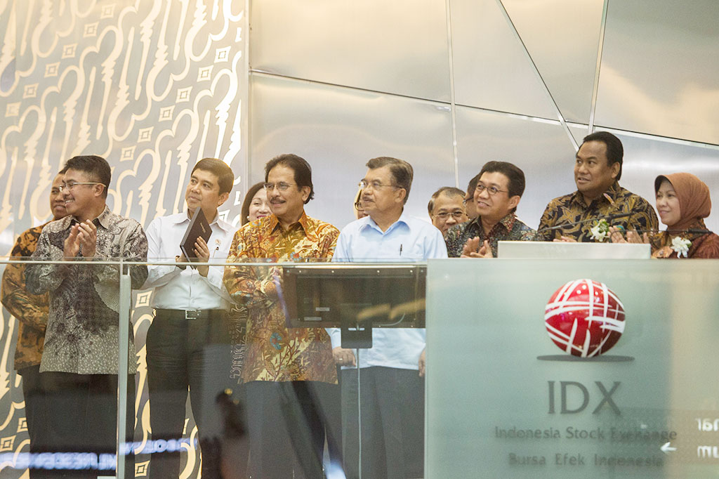 Wapres Jusuf Kalla Tutup Perdagangan Saham 2014 di BEI
