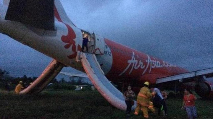 AirAsia Tergelincir di Landasan Bandara di Filipina 