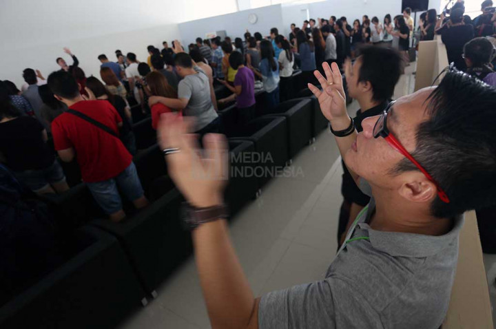 Keluarga Korban AirAsia QZ8501 Gelar Doa Bersama 