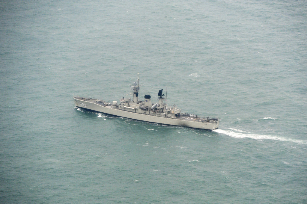 KRI Yos Sudarso sedang berada di perairan Selat Karimata. (Foto: Antara/Andika Wahyu)