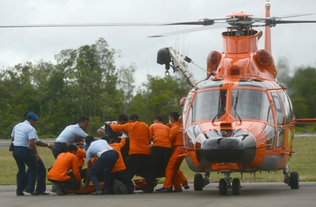 Pasukan Katak Meluncur ke Selat Karimata 