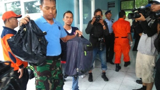 Satu Jasad dan Beberapa Barang Tiba di Pangkalan Bun