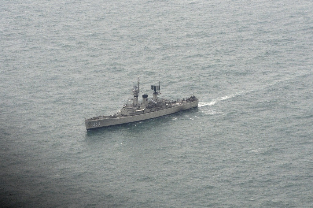 KRI Yos Sudarso turut mencari jenazah dan pesawat AirAsia yang hilang kontak pada 28 Desember 2014, Ant/ Andika Wahyu