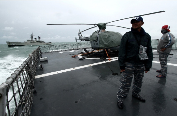 Hari Keenam, Tim Pencari Gabungan Terjunkan 17 Heli & 29 Kapal 