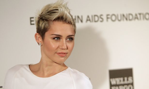 Arnold Schwarzenegger Terima Miley Cyrus Jadi Calon Menantu