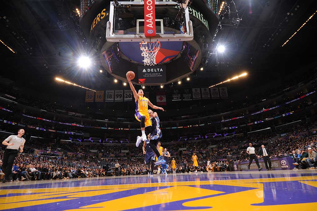 Lakers Ditundukkan Tamunya Grizzlies