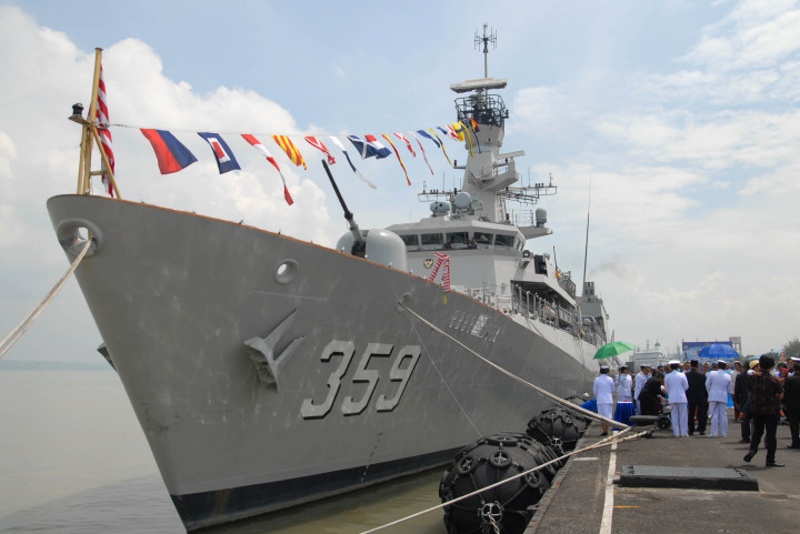 KRI Usman Harun Dilibatkan Mencari Badan Pesawat AirAsia