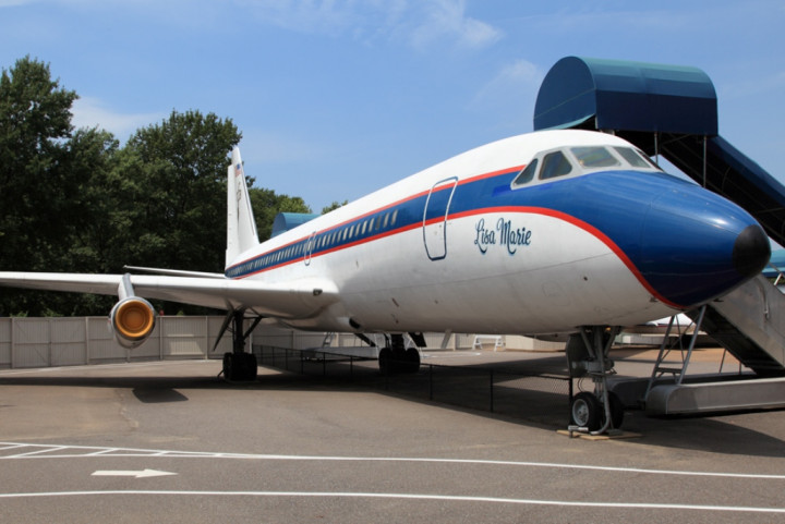 Jet Pribadi Elvis Presley Dilelang