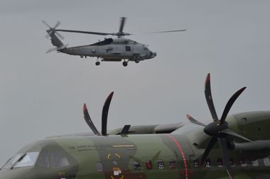 Tiga Jenazah dari Kapal Onami Diantarkan Helikopter Seahawk