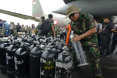 Tim Penyelam telah Turun Hingga 33 Meter