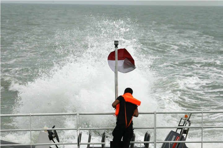 KRI Bung Tomo Bawa Serpihan Hasil Penyisiran Tujuh Hari