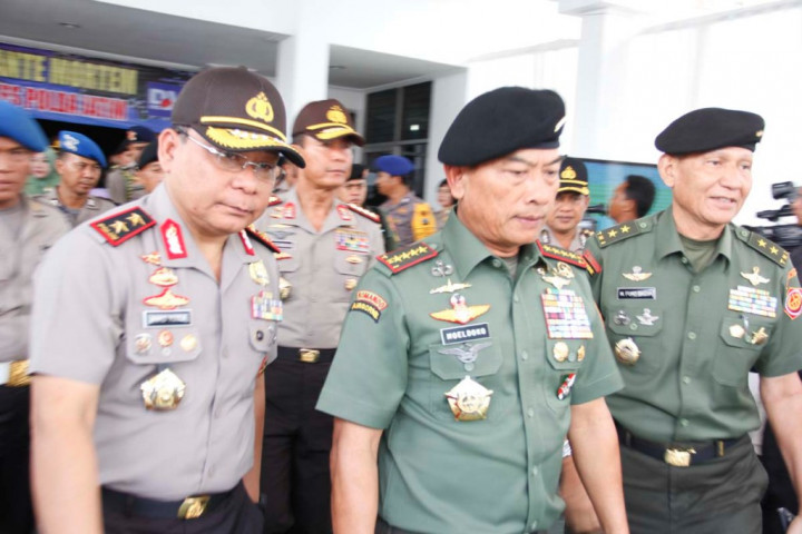 Pencarian Hari Ke-10 AirAsia, Bantuan Udara Tiba Siang Ini 