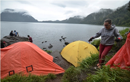 2 Siswi SMP Tewas Tenggelam di Danau