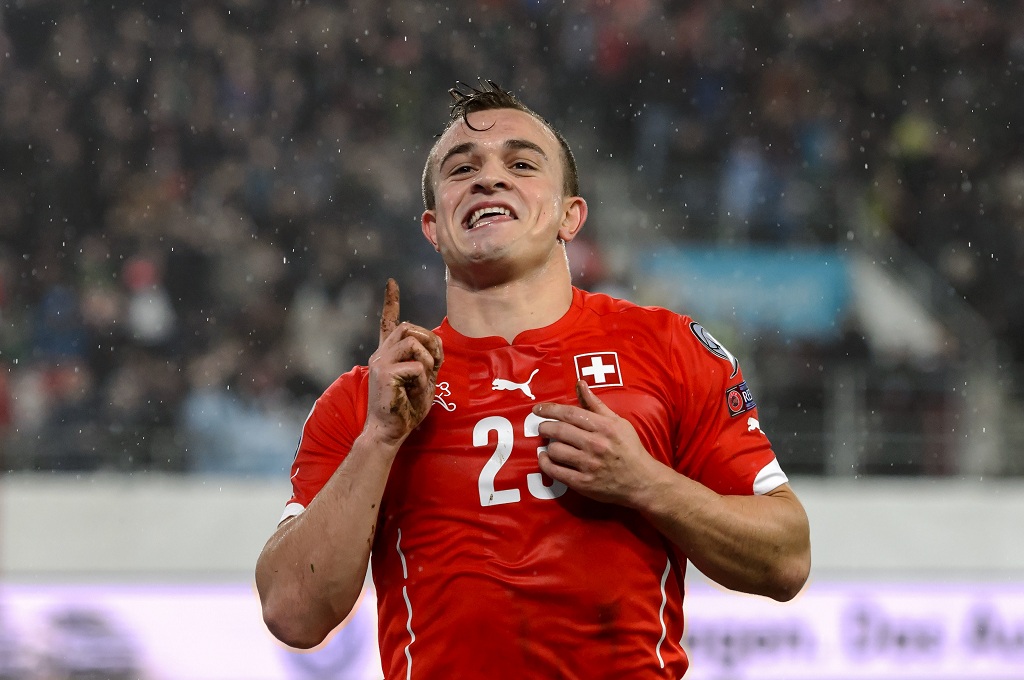 Xherdan Shaqiri saat  membela timnas Swiss (FABRICE COFFRINI/AFP)