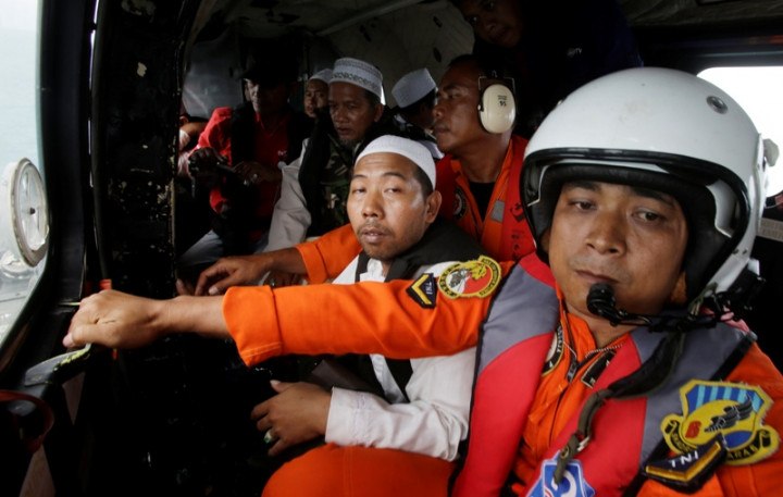 TNI Siap Antar Keluarga Korban AirAsia ke Selat Karimata Kapanpun