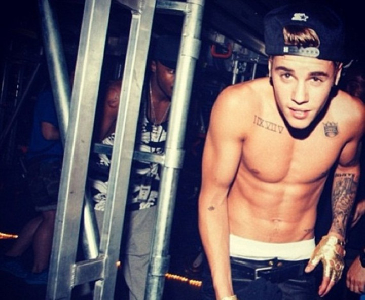 Justin Bieber Jadi Model Produk Celana Dalam    