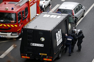 Polisi Deteksi Lokasi Dua Tersangka Penyerangan Charlie Hebdo