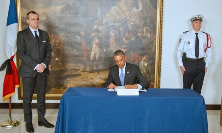 Kunjungi Kedubes Prancis, Obama Sampaikan Simpati