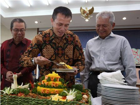 KY akan Percepat Pemeriksaan Hakim MK Suhartoyo