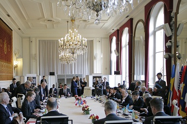 Uni Eropa dan AS Bahas Respon Melawan Terorisme