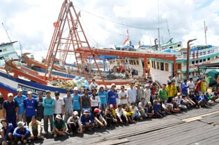 <i>Illegal Transshipment</i>, Pengawas Perikanan Tangkap Tiga Kapal di Bitung