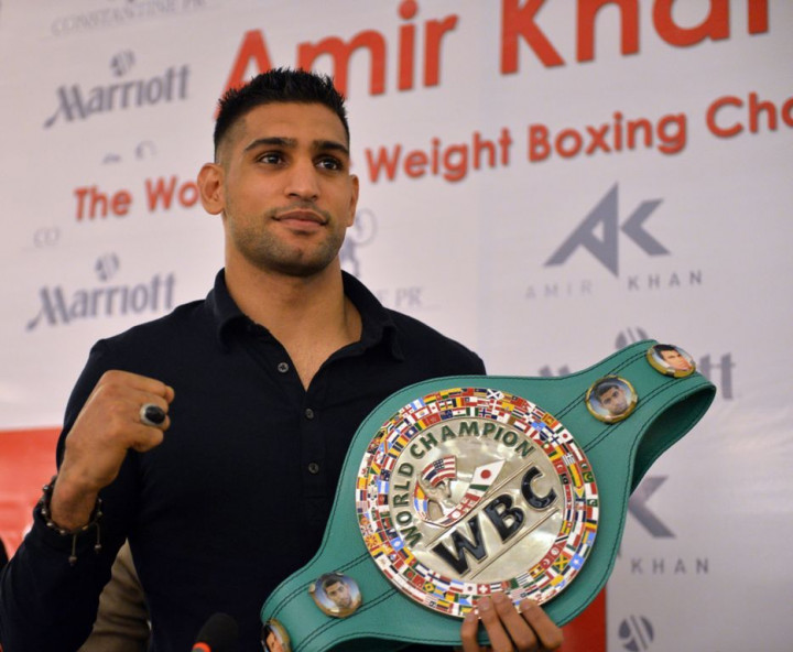 Amir Khan Ingin Menghajar Pacquiao di Dubai