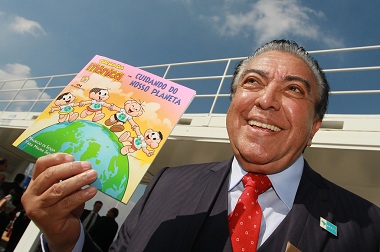 Satiris Brasil Dukung Charlie Hebdo