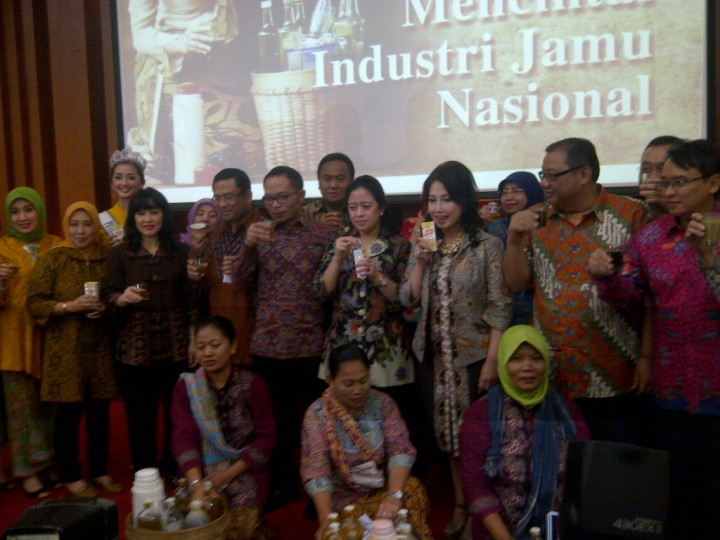 Ritual Jumat Menteri-Menteri, Minum Jamu!