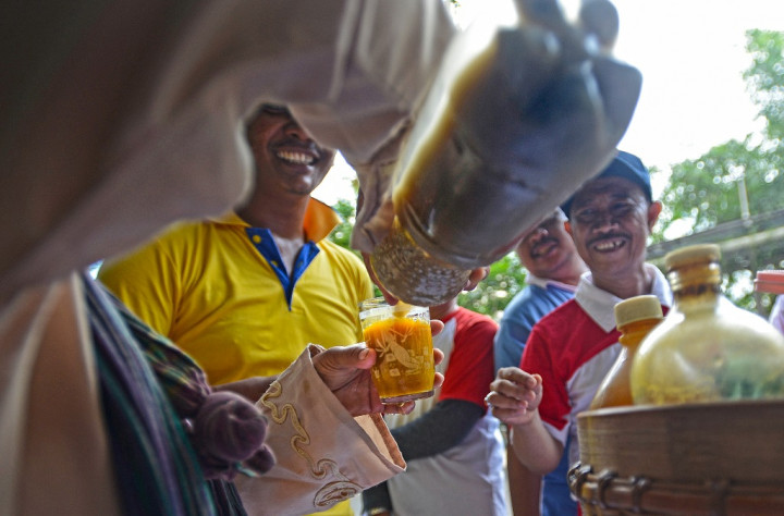 Jamu Ilegal Hambat Industri Nasional