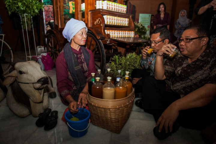 Dukung Industri Jamu, Menkop UKM Permudah Penyaluran Kredit