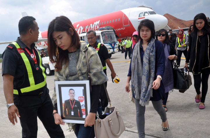 Asuransi Korban Belum Cair, AirAsia Masih Verifikasi Data Keluarga