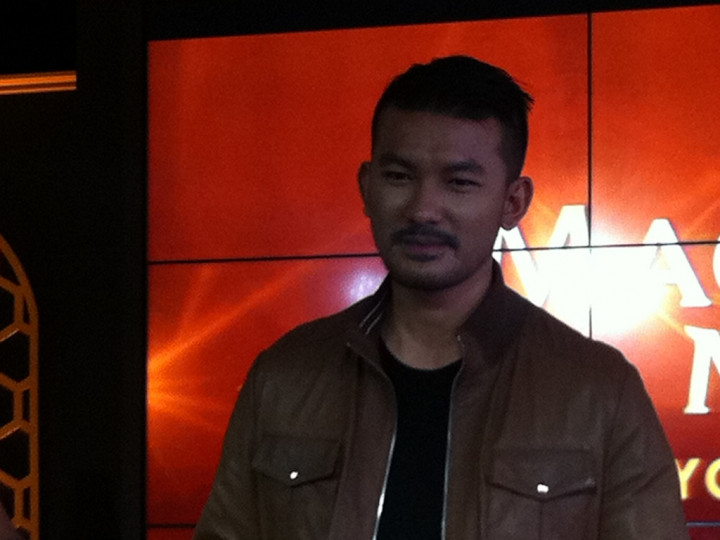 Rio Dewanto Anti Selfie