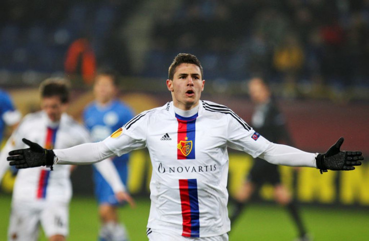 Diincar Arsenal, Bek Timnas Swiss Ini Condong ke Inter Milan