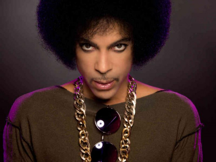 Prince Muncul Lagi dalam Video ala Hendrix