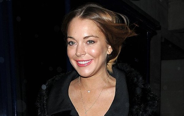 Lindsay Lohan Terjangkit Chikungunya 