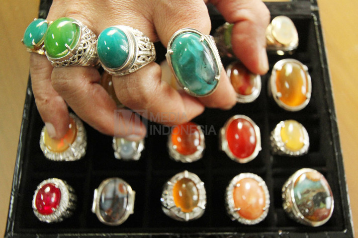 <i>Ssstt</i>...Jual Batu Akik Rp1 Juta Bakal Kena Pajak  