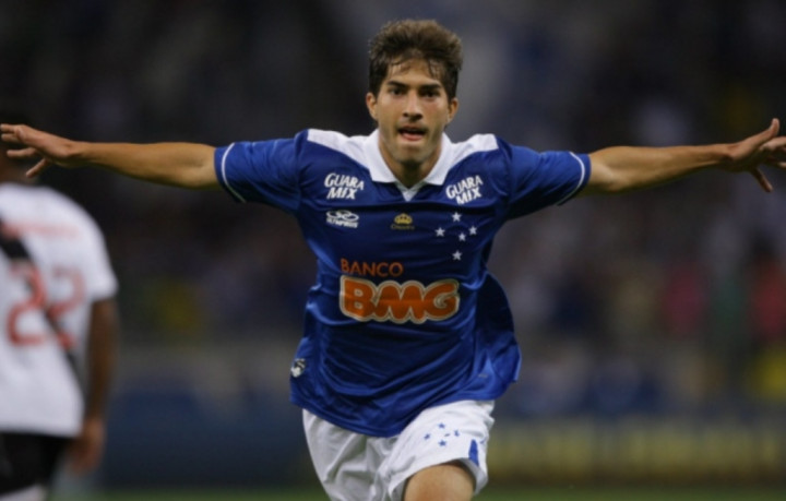 Resmi, Madrid Pinang <i>Wonderkid</i> Brasil