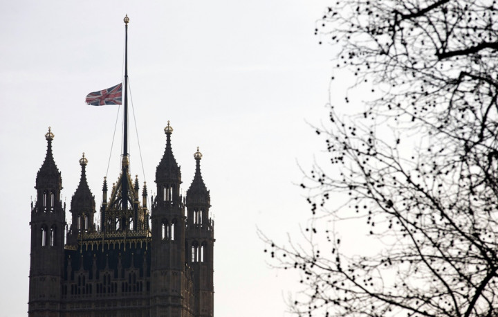 Penghormatan Inggris untuk Raja Abdullah Dikritik